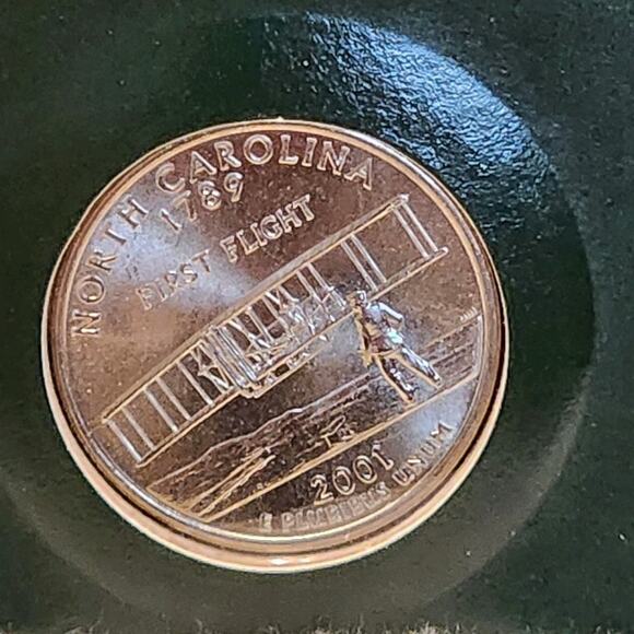 2001 P D North Carolina Quarters Commemorative Uncirculated Statehood Coins - Picture 7 of 10